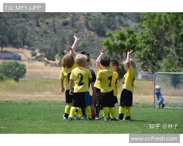 阿俊足球:探索年轻球员的成长之路与未来发展潜力